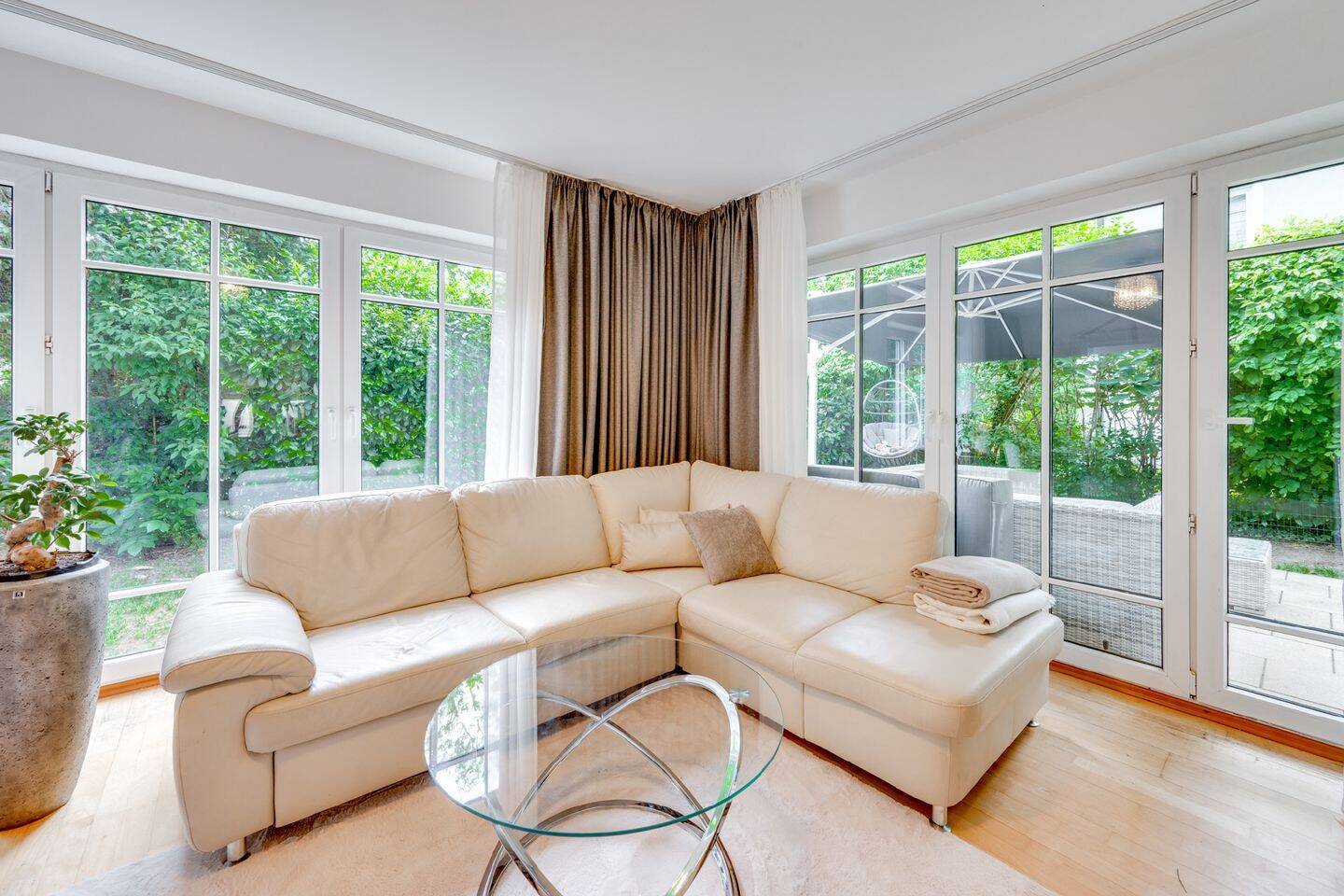 Aigner-Vermietet: Ruhige Gartenwohnung mit privatsphäre in Solln, 81479 München (Thalk. Obersendl.-Forsten-Fürstenr.-Solln)