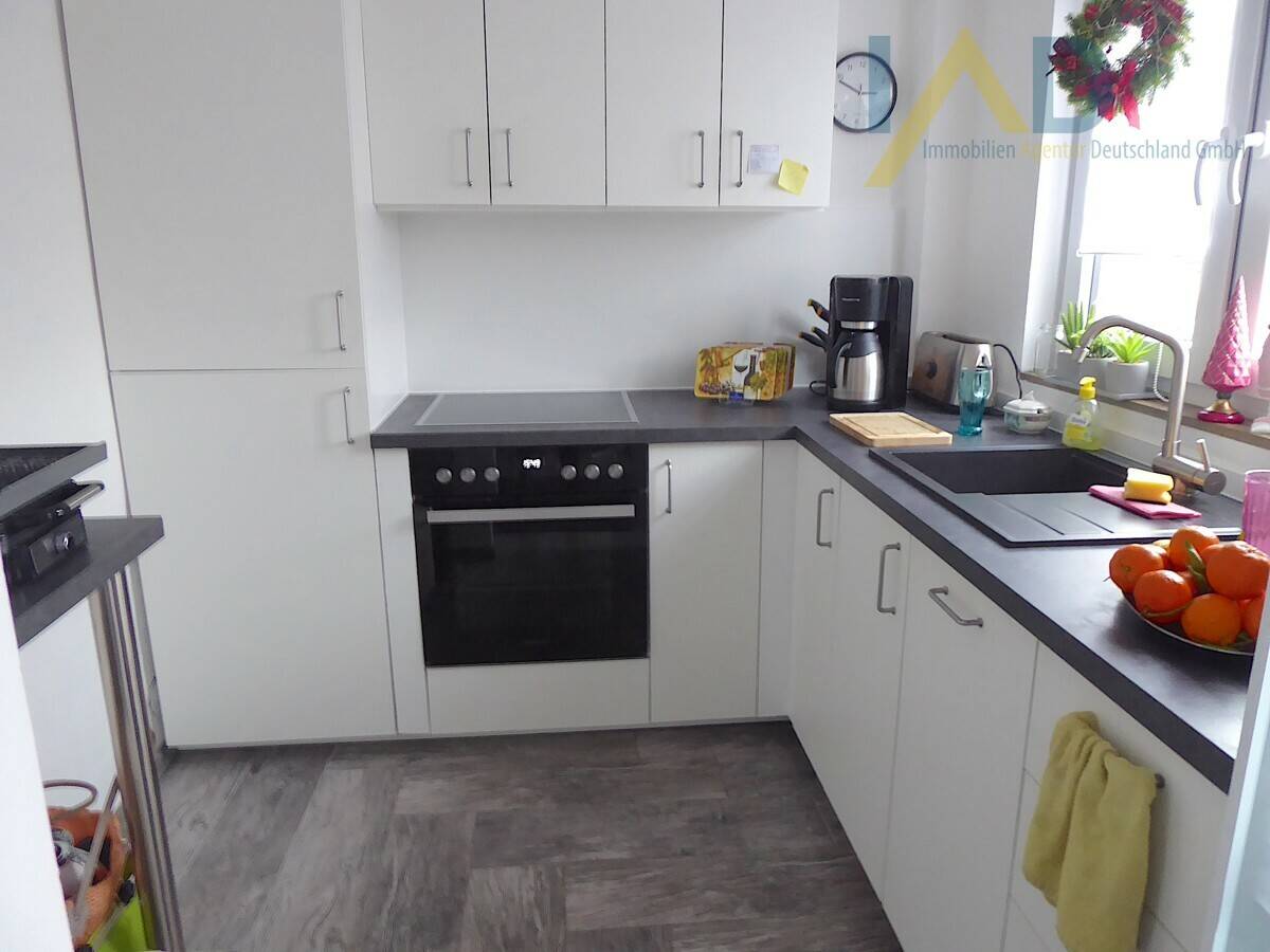 Rentabel vermietetes 3 Parteienhaus mit 4 Garagen, 56244 Sessenhausen