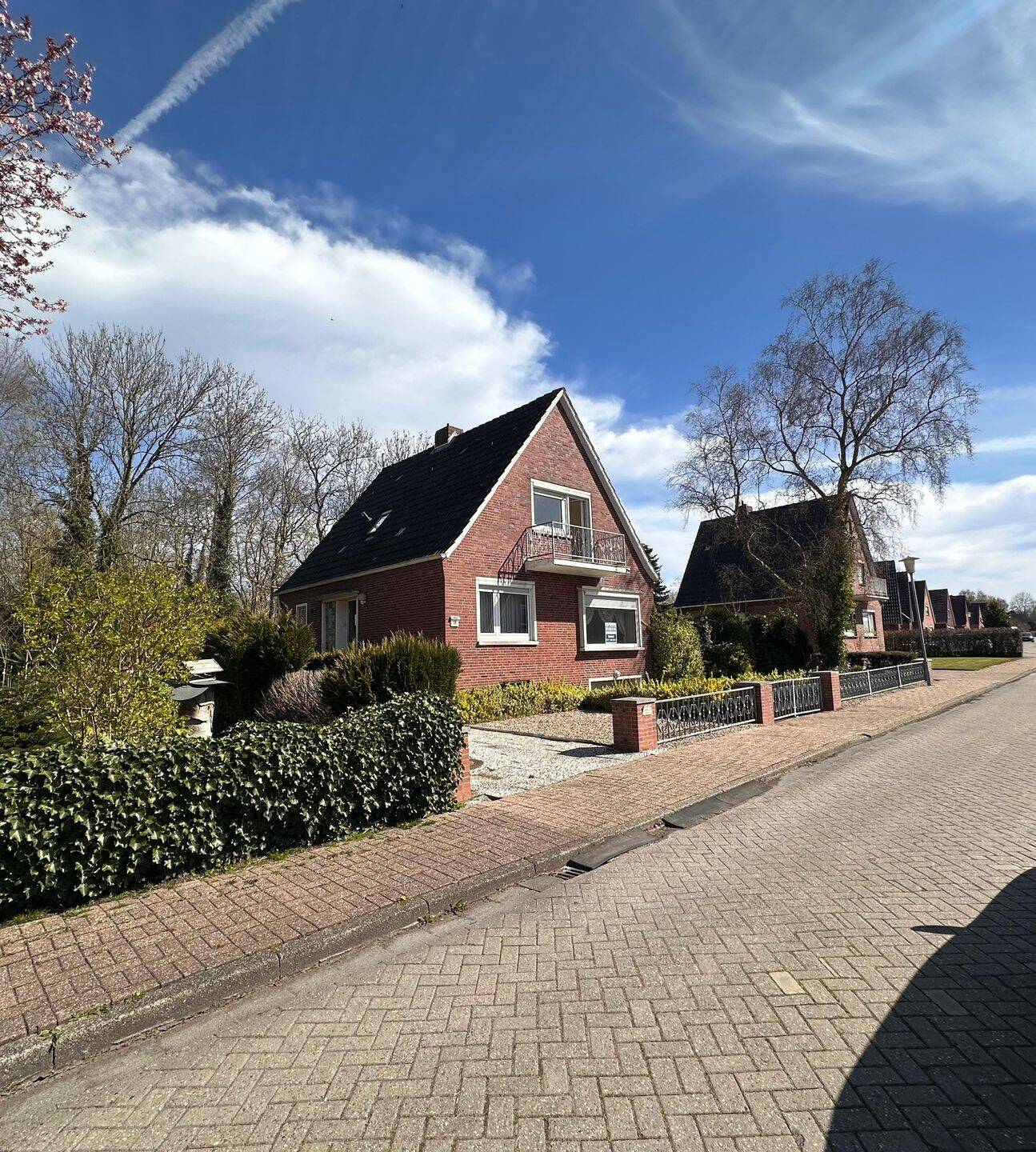 In unverbauter Lage, Einfamilienhaus freistehend auf Eigentumsgrundstück zu verkaufen!, 26759 Hinte
