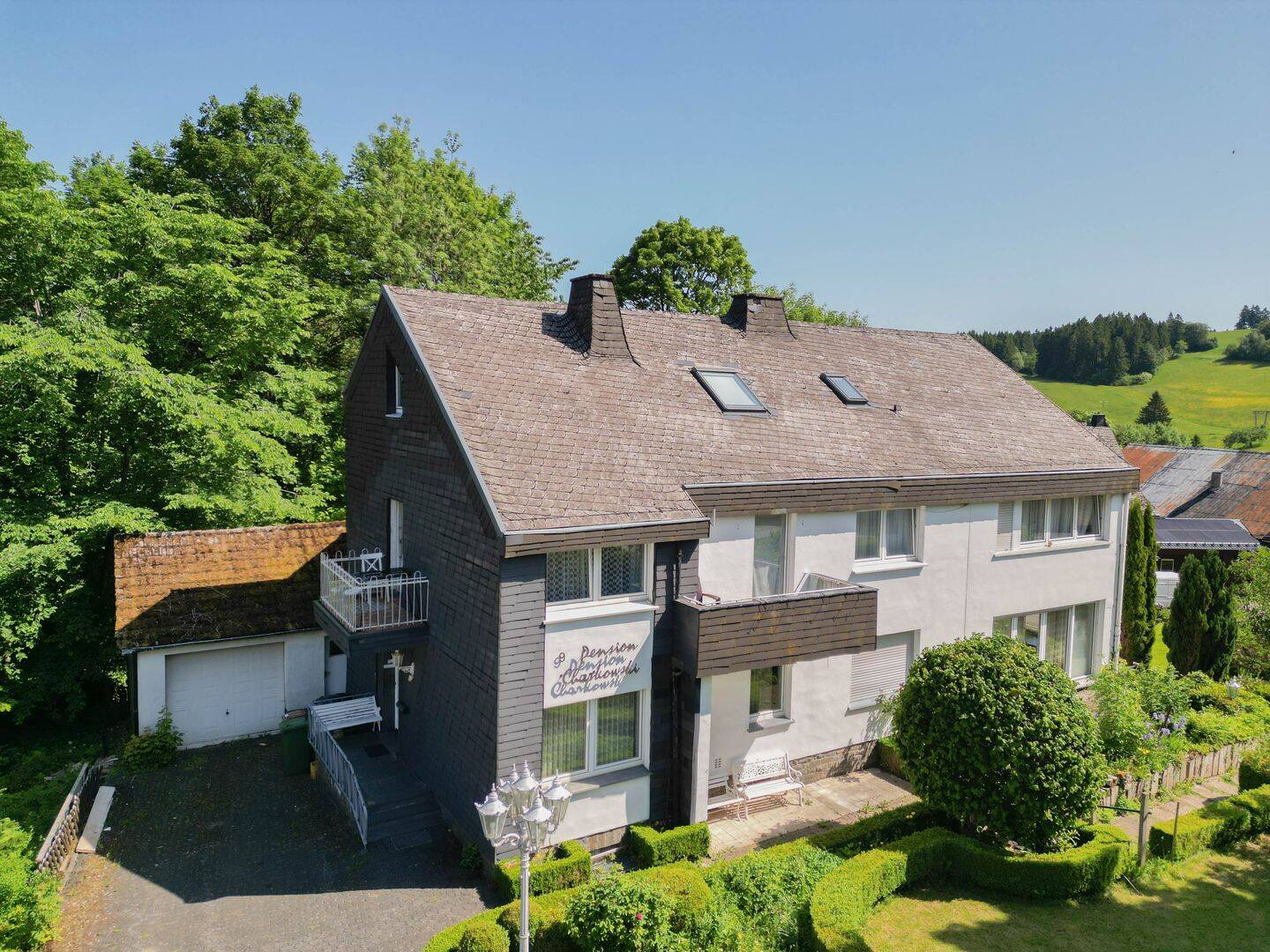 Mehrfamilienhaus (ehemalige Pension) in bester Lage des Ferienortes “Wildewiese” im Sauerland, 59846 Sundern (Sauerland)