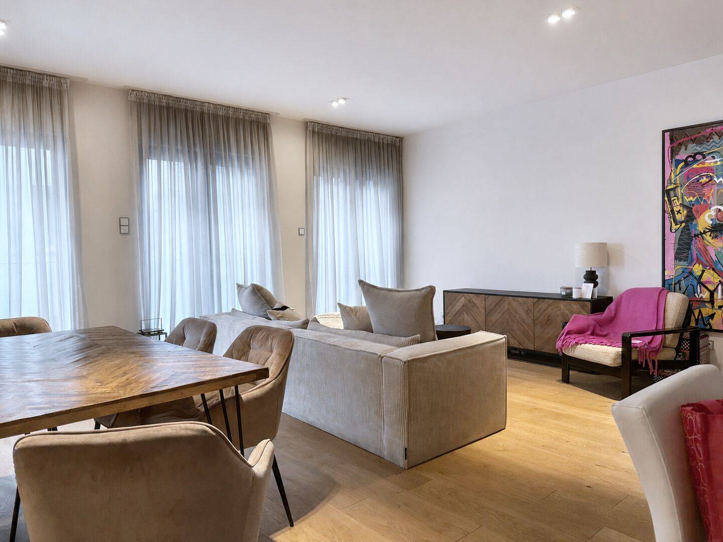 Single-Appartement, möbliert mit Balkon und Lift, 60313 Frankfurt am Main (Altstadt Innenstadt)