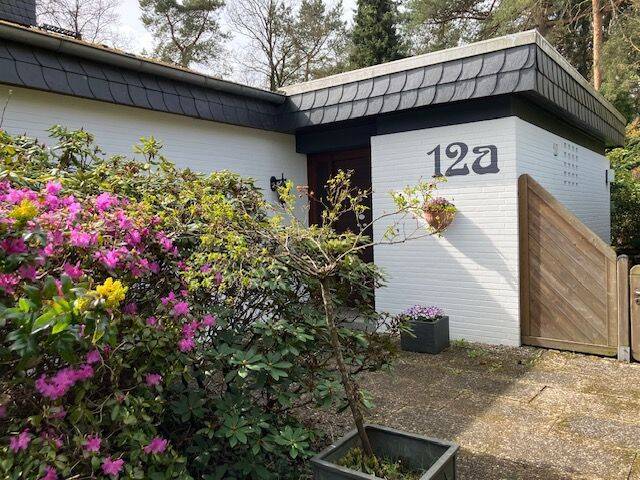Split-Level Bungalow als Doppelhaushälfte auf großem Waldgrundstück in Seevetal-Maschen Horst, 21220 Seevetal