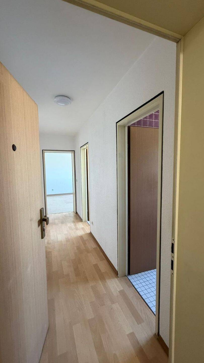 Attraktive Wohnung mit Balkon in ruhiger Wohnlage von Nürnberg, 90482 Nürnberg (Freiland Laufamholz Mögeldorf Rehhof Unterbürg)