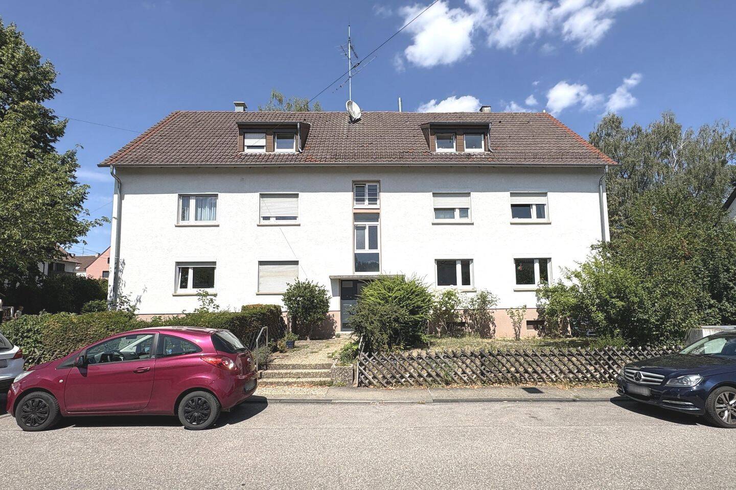 3-Zimmer-ETW im 1. OG mit Loggia und Garage, 70597 Stuttgart (Degerloch Hoffeld Kaltental Möhringen Sonnenberg)