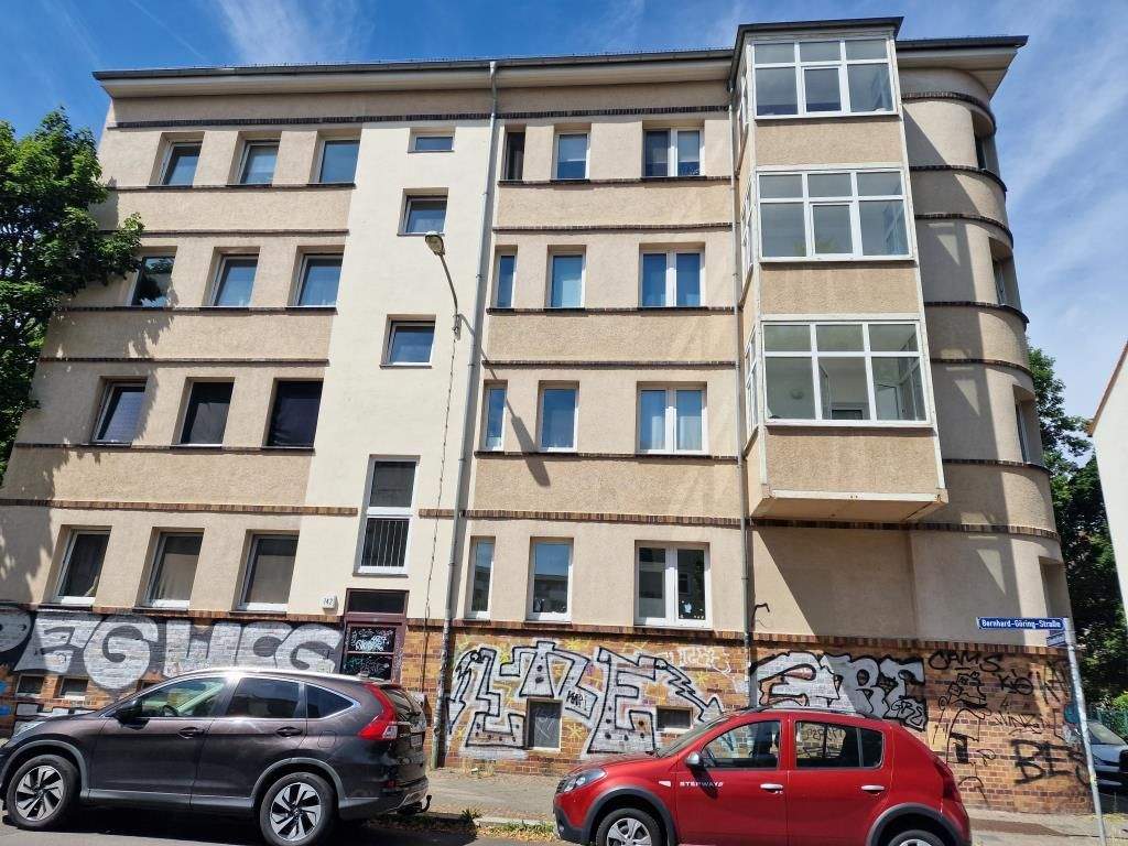 Dreiraumwohnung mit Loggia – vermietet – provisionsfrei – SOMMERAKTION: Erstattung Notargebühren, 4277 Leipzig (Connewitz Marienbrunn)