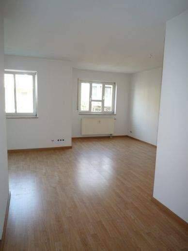 1-ZW Würzburg Heuchelhof, hell, modern, geräumig, 97084 Würzburg (Heidingsfeld Heuchelhof Rottenbauer)