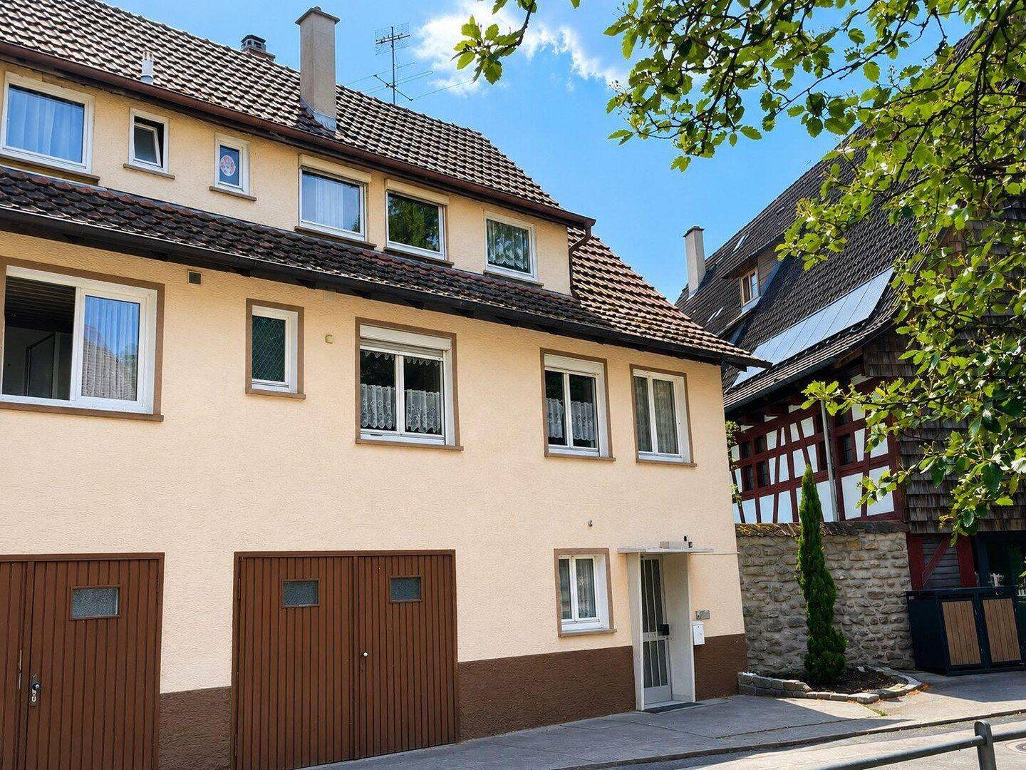 Ein- bis Zweifamilienhaus mit Traumgrundstück am Neckarufer – Provisionsfrei, 78628 Rottweil