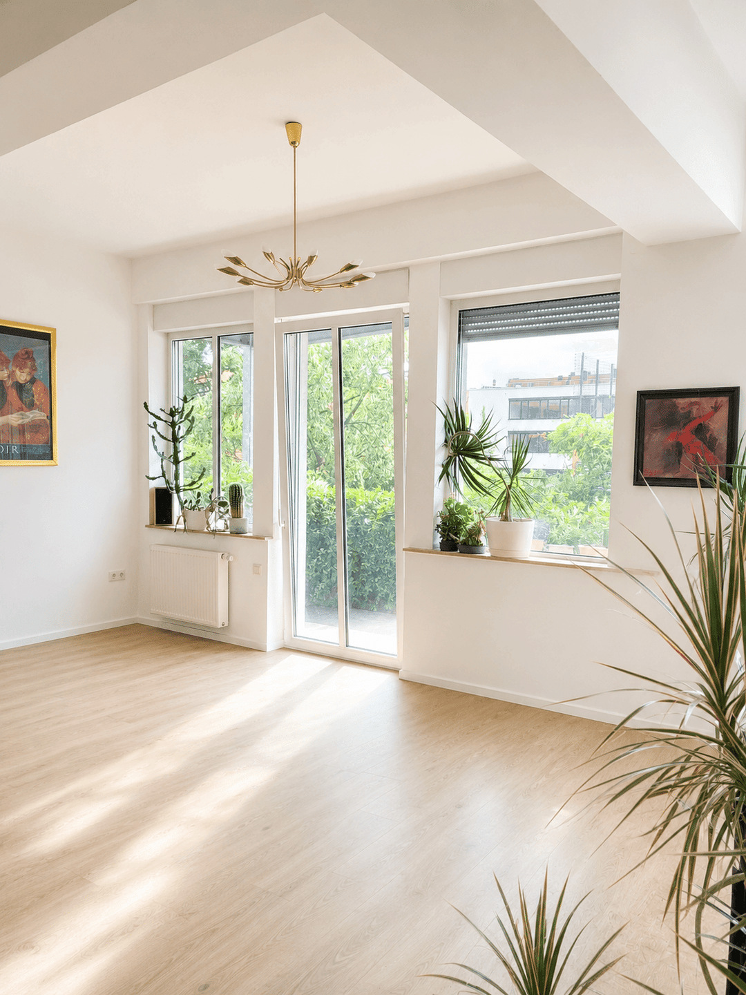 Einziehen ohne Renovierungsstress – frisch renovierte 4,5-Zimmer-Wohnung mit großem, begrüntem Balkon und ruhiger Hinterhoflage in der Nürnberger Süds, 90459 Nürnberg