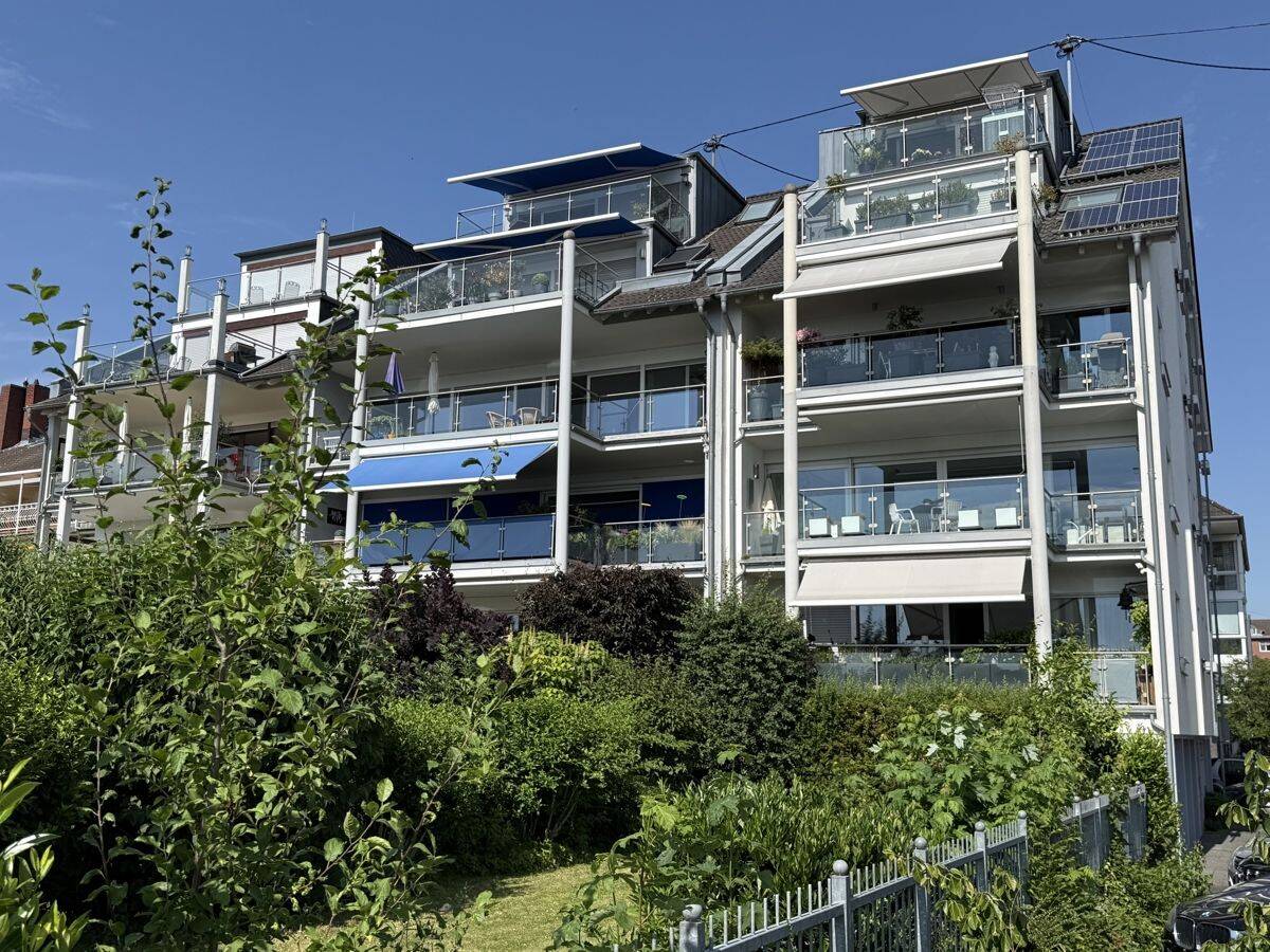BONN BEUEL, direkte Rheinlage, top 4 Zi. Wohnung ca. 156 m² Wfl. Sonnenbalkon, Aufzug, Kfz. Stellpl., 53225 Bonn (Beuel Geislar Schwarzrheindorf Vilich Vilich-Rheindorf)