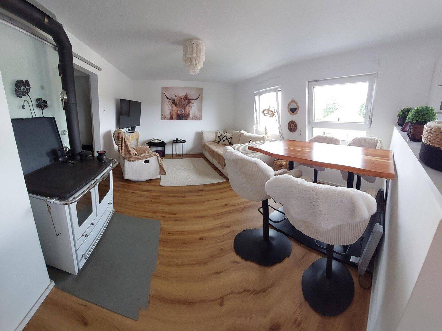 Wohnen wie im Haus: 4,5-Zimmer-Maisonette mit Garten, Sauna, Garage und Aussicht bis zum Funkturm, 76228 Karlsruhe
