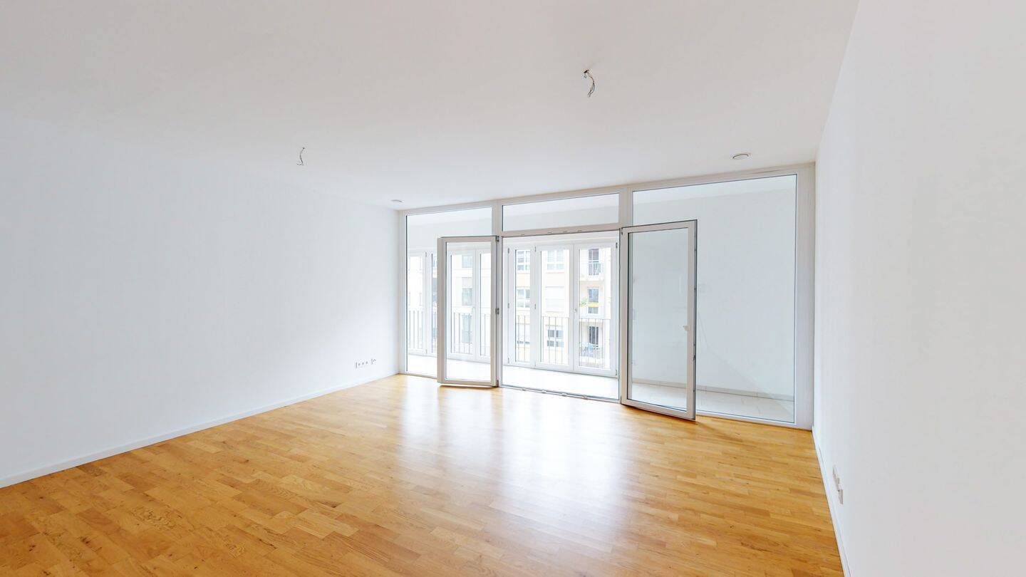 Modern Wohnen in Sachsenhausen! 4-Zimmer-Wohnung mit EBK und Balkon, 60594 Frankfurt am Main (Sachsenhausen)