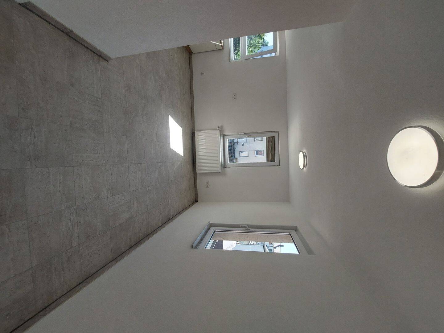 1-Zimmer-Wohnung-frisch renoviert neue Einbauküche, 78054 Villingen-Schwenningen