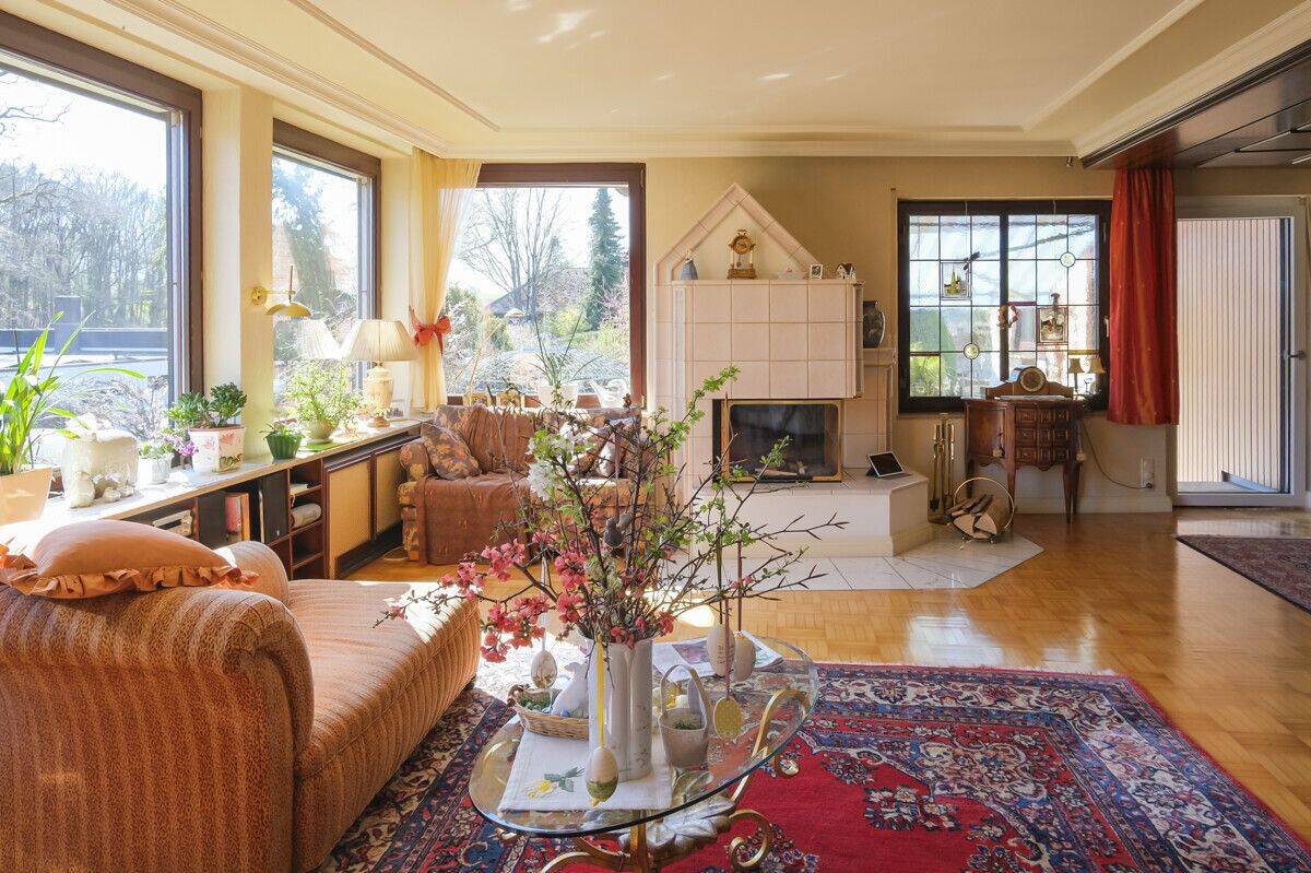Viel Platz in Ihrem neuen Zuhause! 5-Zimmer-Einfamilienhaus mit tollem Garten und Naturblick, 90453 Nürnberg