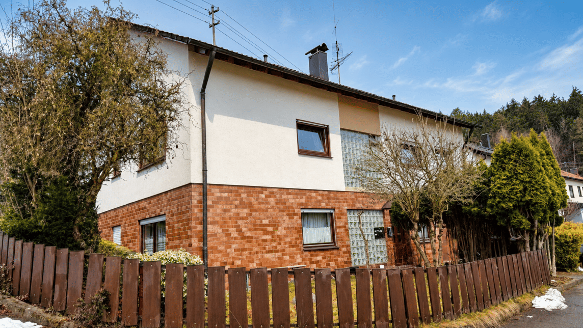 Zweifamilienhaus mit Einliegerwohnung in ruhiger Lage, 73441 Bopfingen