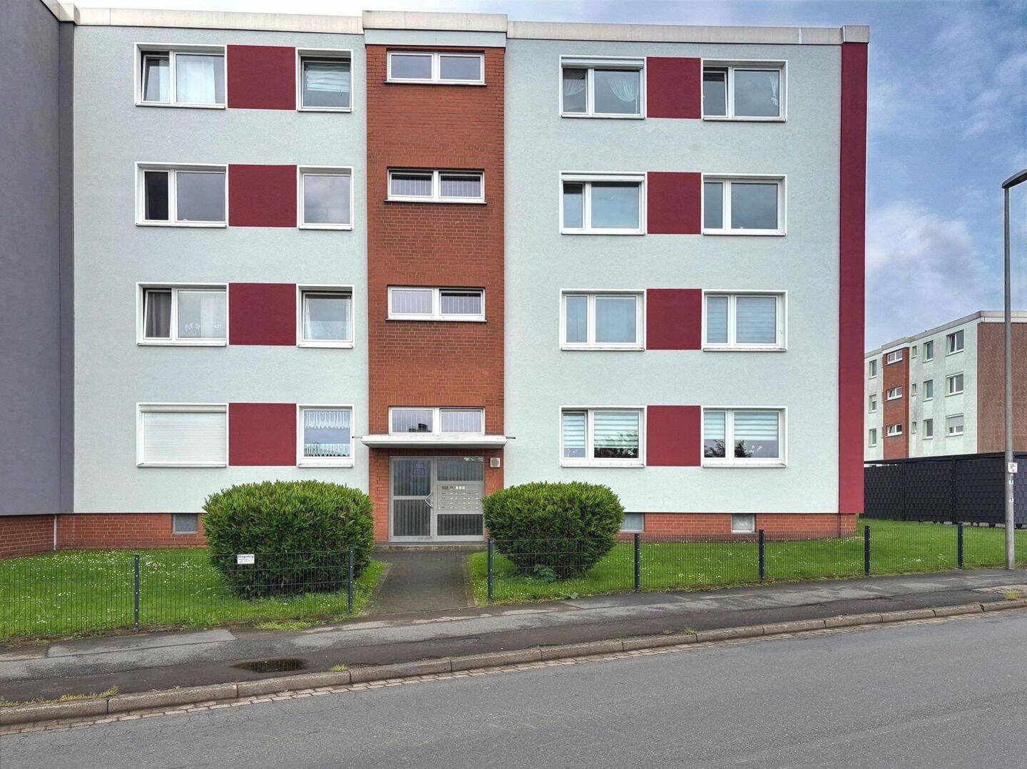 Helle, gepflegte 2-Zimmer-Eigentumswohnung mit Loggia in Barsinghausen-Egestorf, 30890 Barsinghausen