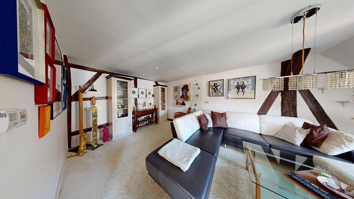 Historische Balken, modernes Wohngefühl – Großzügige Wohnung mit besonderer Aufteilung, 90419 Nürnberg (Kleinweidenmühle Sankt Johannis)