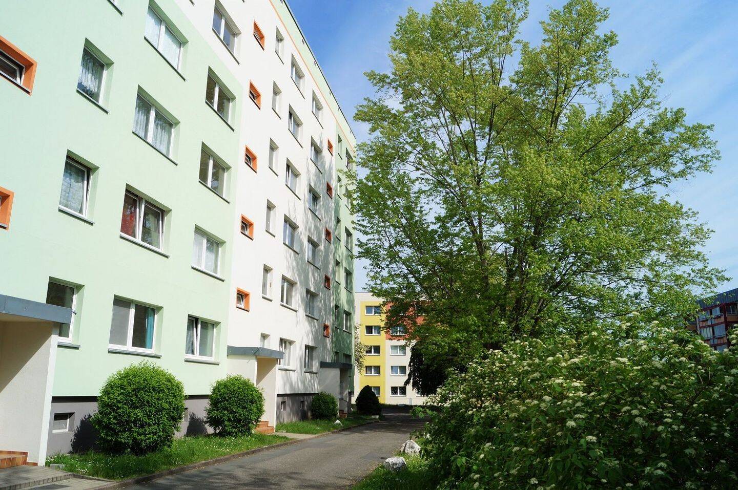 4-Raum-Wohnung mit Balkon in Pößneck-Ost, 7381 Pößneck