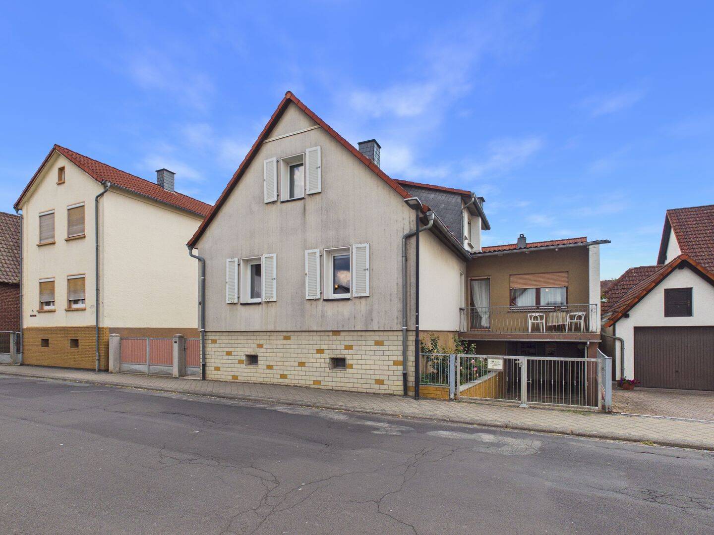 Viel Platz für Ihre Wohnideen – Einfamilienhaus mit Potenzial und Gestaltungsspielraum in Glauburg, 63695 Glauburg