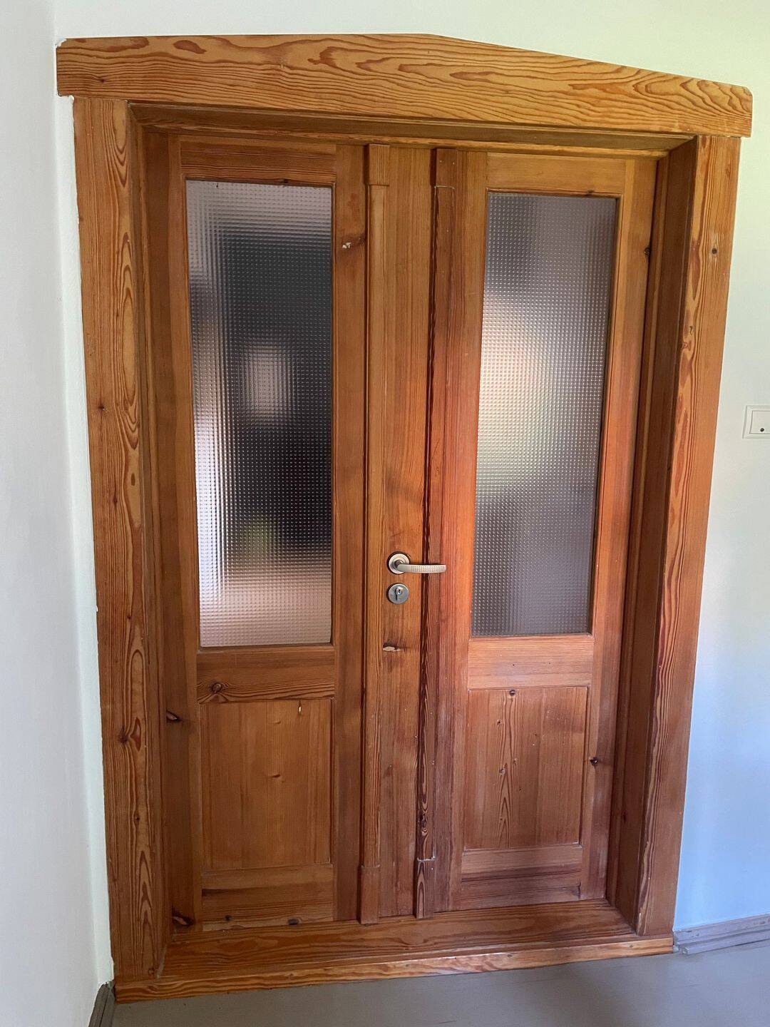 Wohnung in Zweifamilienhaus – Villa aus den 30iger Jahren, 6268 Barnstädt