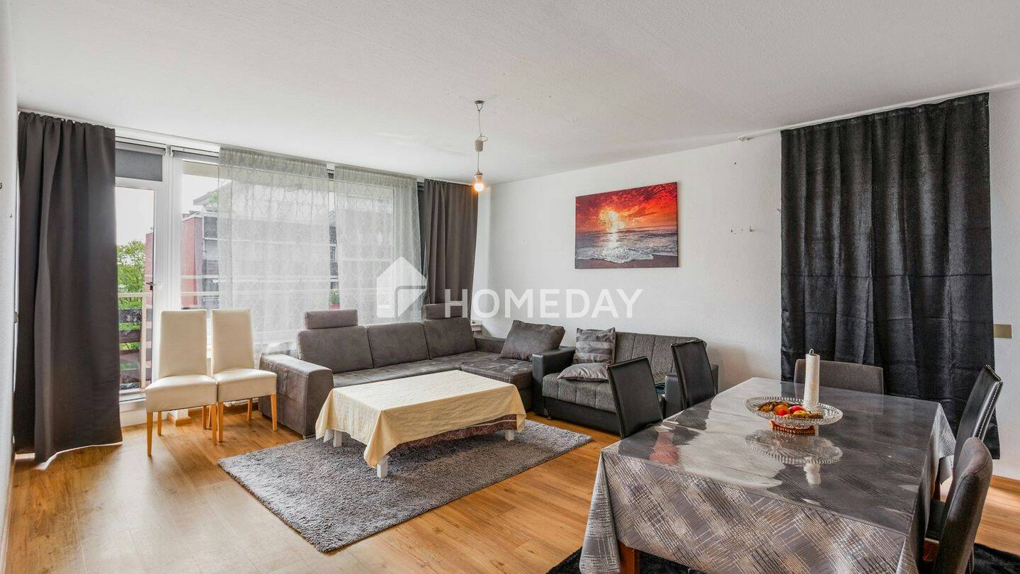 Weitblick inklusive: Drei-Zimmer-Wohnung in Sankt Augustin mit Balkon und Loggia, 53757 Sankt Augustin