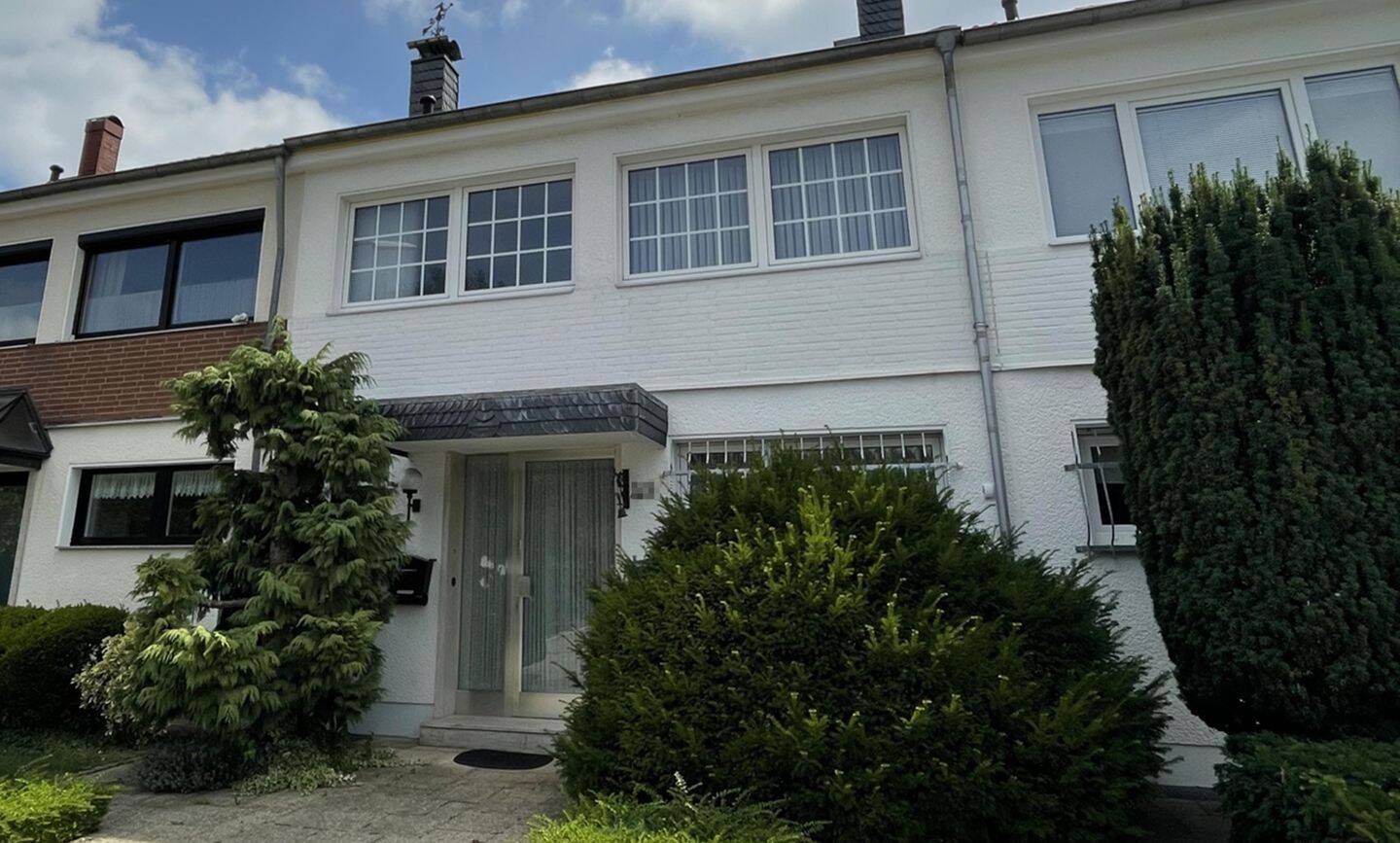 Familienfreundliches Zuhause mit Garten und Garage, 50767 Köln (Chorweiler)