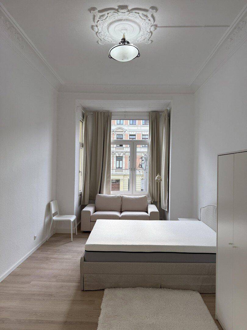 Sarnierte Altbau Wohnung (möbliert) WG 4-5 Personen, 39110 Magdeburg (Diesdorf Stadtfeld West)