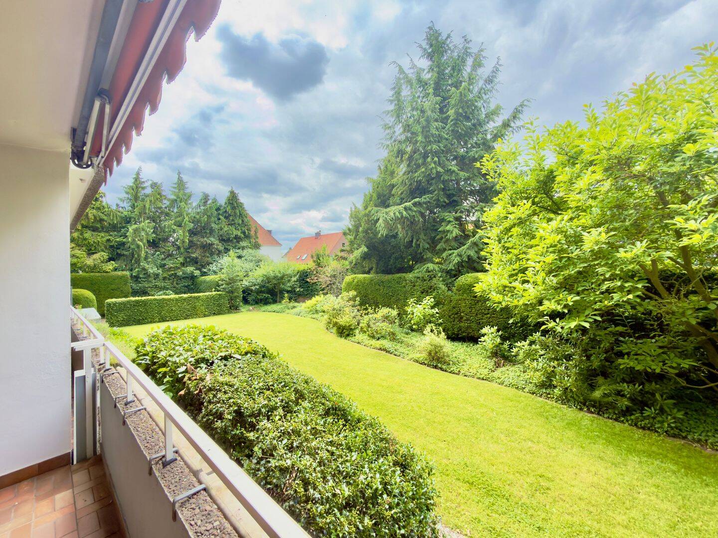 METEOR IMMOBILIEN: Erdgeschoss, ruhige Lage und angenehmes Wohnumfeld, 31785 Hameln