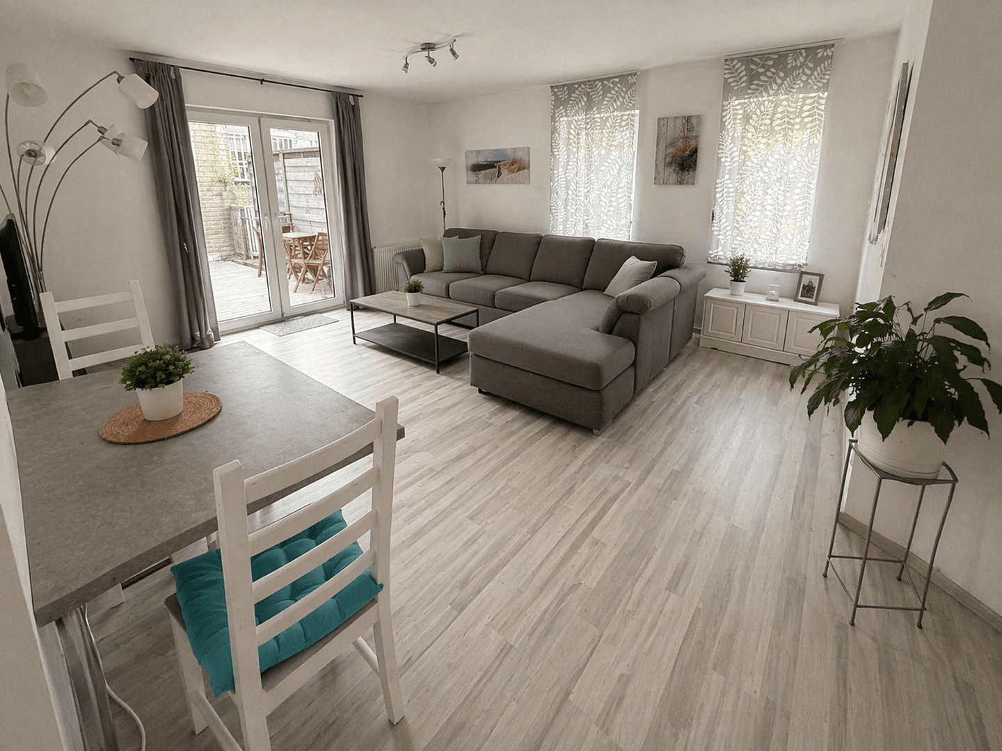 Große Wohnung mit Garten – Hunde erlaubt!, 53773 Hennef (Sieg)