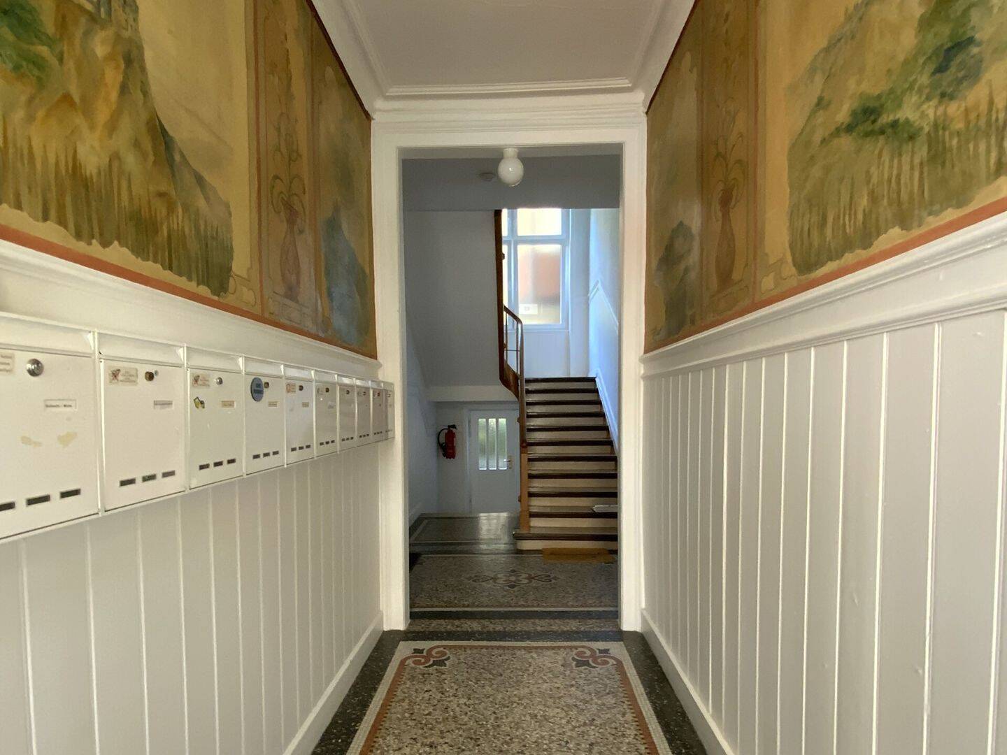Viel Platz in bester Lage – 4-Zimmer-Erdgeschosswohnung, 70372 Stuttgart (Bad Cannstatt)