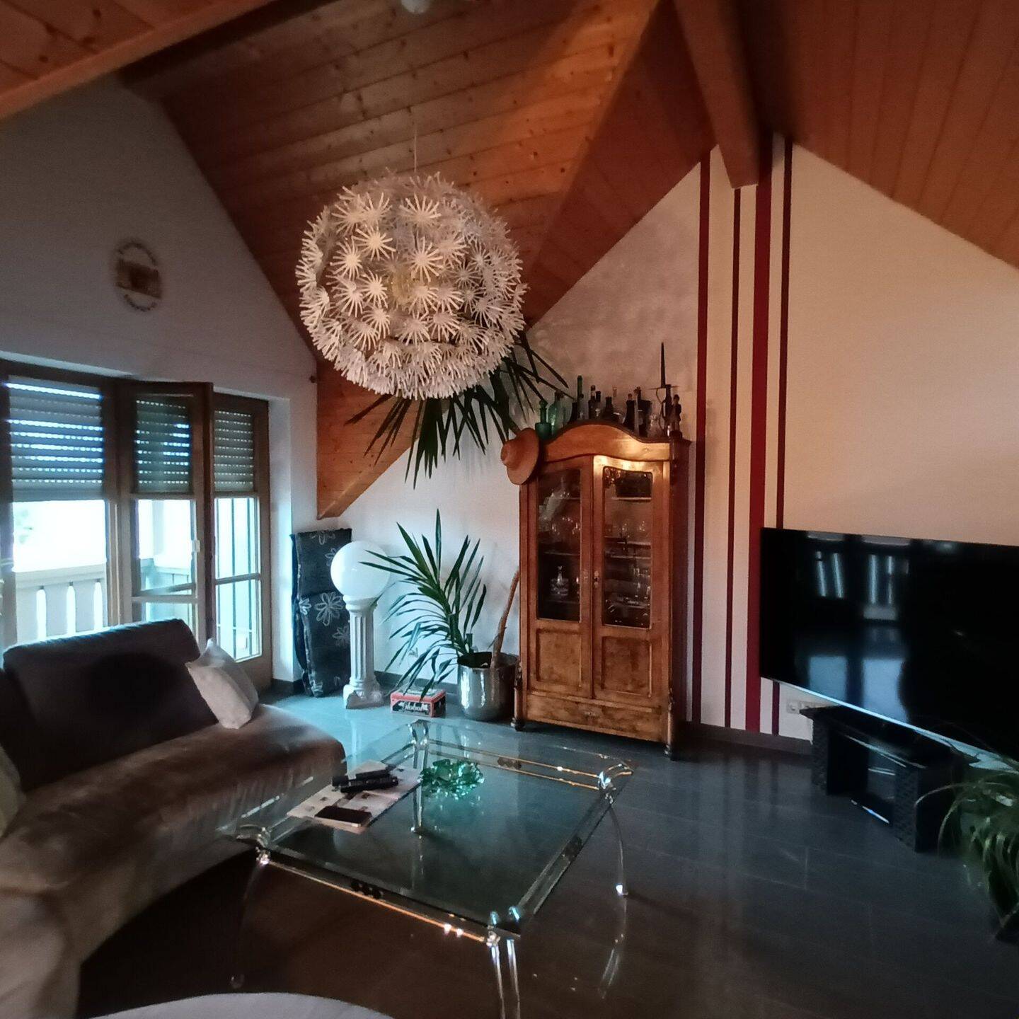 2 Zimmer DG-Wohnung, 86972 Altenstadt