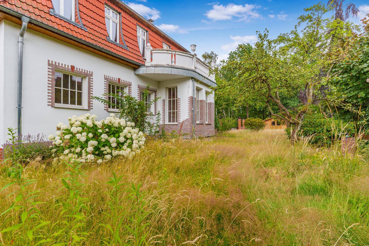 Charmanter Altbaucharme mit großem Garten und Kaminflair, 12524 Berlin (Treptow-Köpenick Altglienicke Kleingartenanlage Falkenbrunn 1)