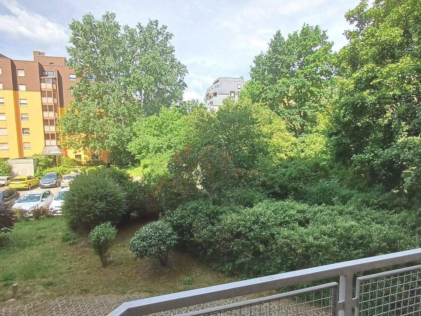 Charmante 2-Zimmerwohnung mit Loggia in einer der schönsten Wohnanlagen Nürnberg's, 90425 Nürnberg