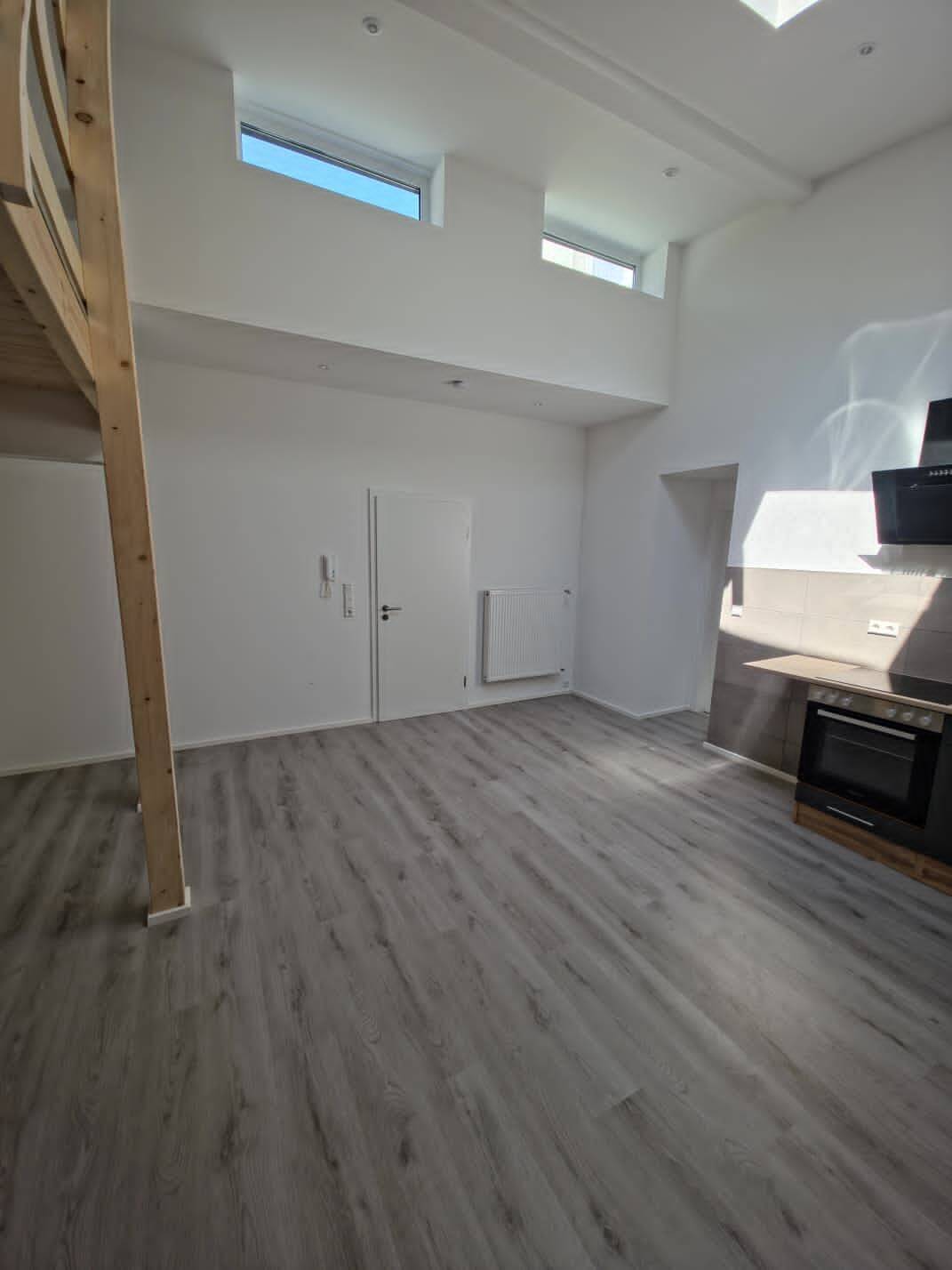1-Zimmer-Apartment mit Empore, 72070 Tübingen