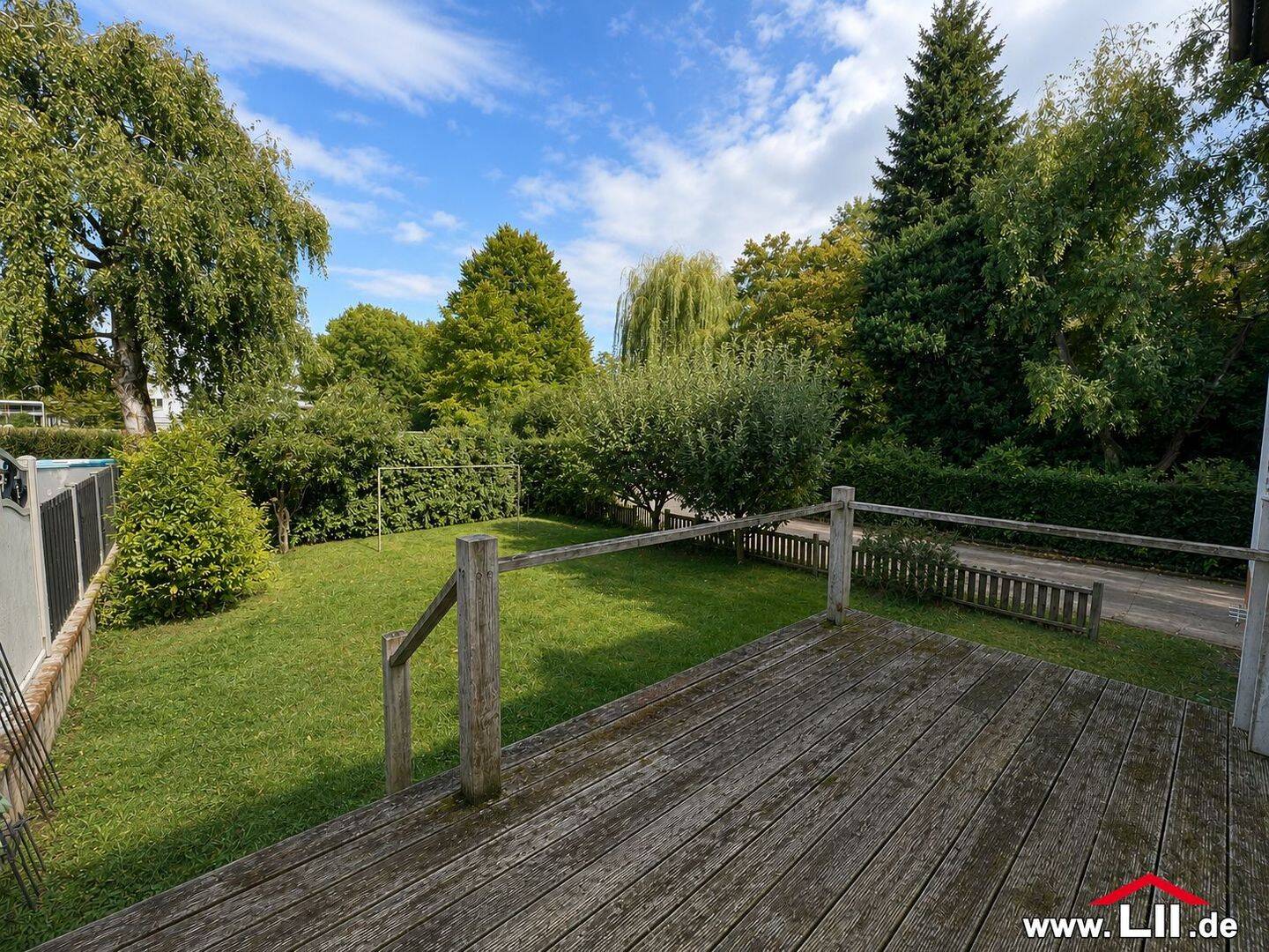 Naturnah wohnen: 3-Zimmer-Wohnung mit Terrasse, Garage& Gartennutzung, 60488 Frankfurt am Main (Hausen Praunheim Rödelheim)
