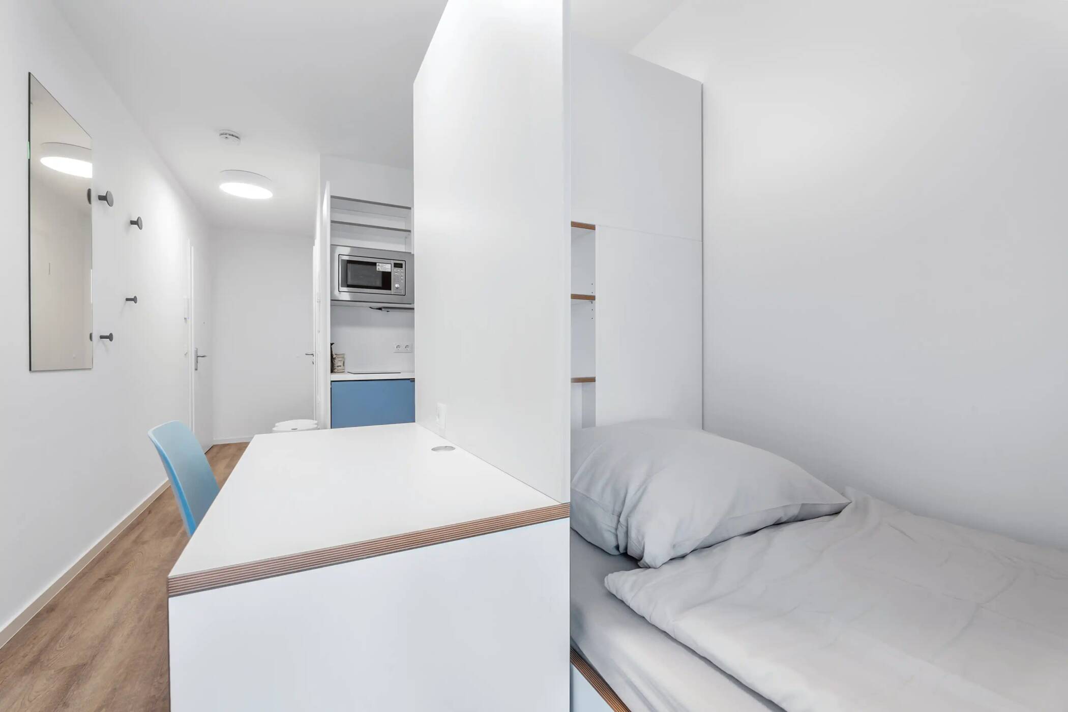 Möbliertes Studio mit Balkon, 12459 Berlin (Treptow-Köpenick)