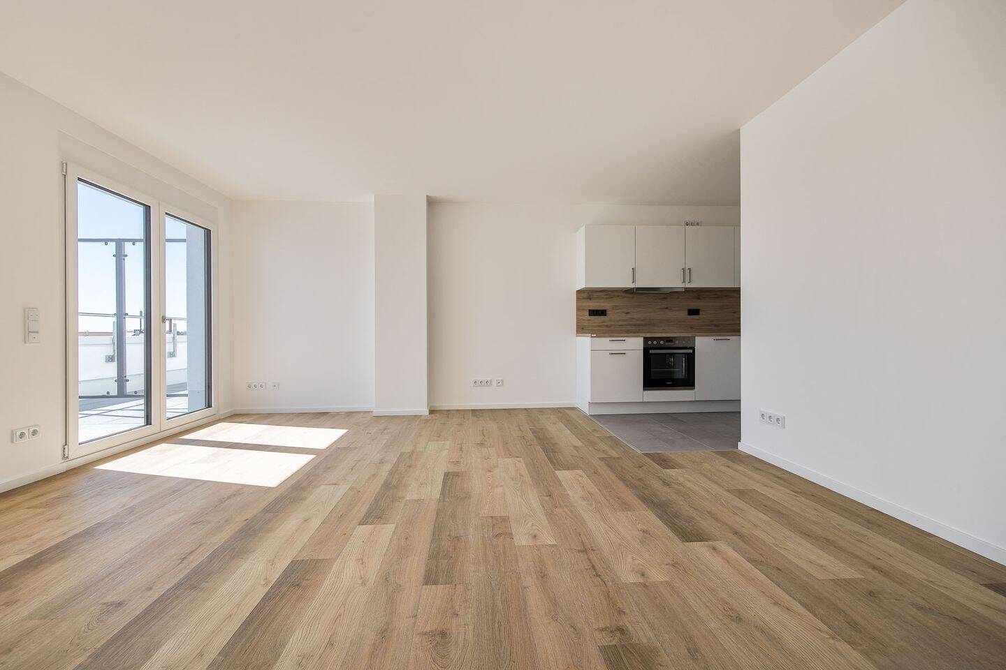 Helle 3 Zimmerwohnung mit Einbauküche und Balkon, 90443 Nürnberg