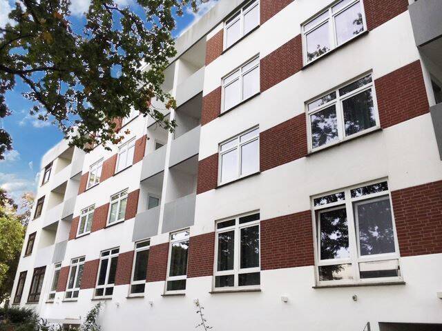 Helle 3-Zimmer-Wohnung mit 2 Balkonen, Einbauküche und Wannenbad in Schwachhhausen nahe Gete, 28211 Bremen (Gete Radio Bremen Schwachhausen)