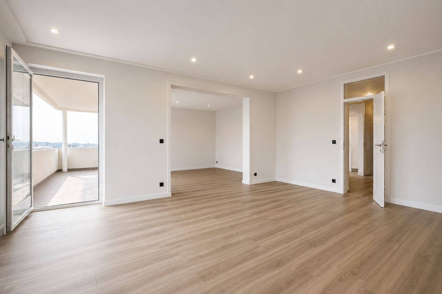 4 Zimmer Eigentumswohnung mit Balkon und vorliegendem Sanierungskonzept in Heilbronn, 74074 Heilbronn (Heilbronn Sontheim)