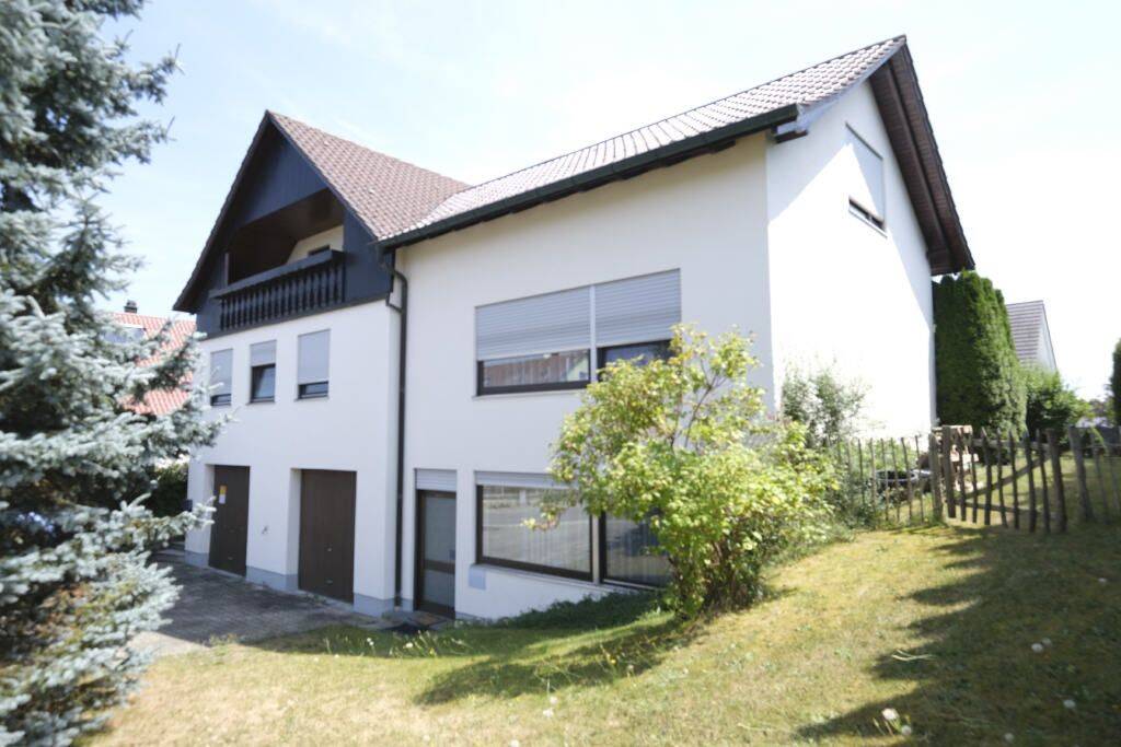 Wohnhaus mit Büro u. Ausbaureserve im Dachgeschoss in 88400 Biberach-Ringschnait, 88400 Oggelshausen