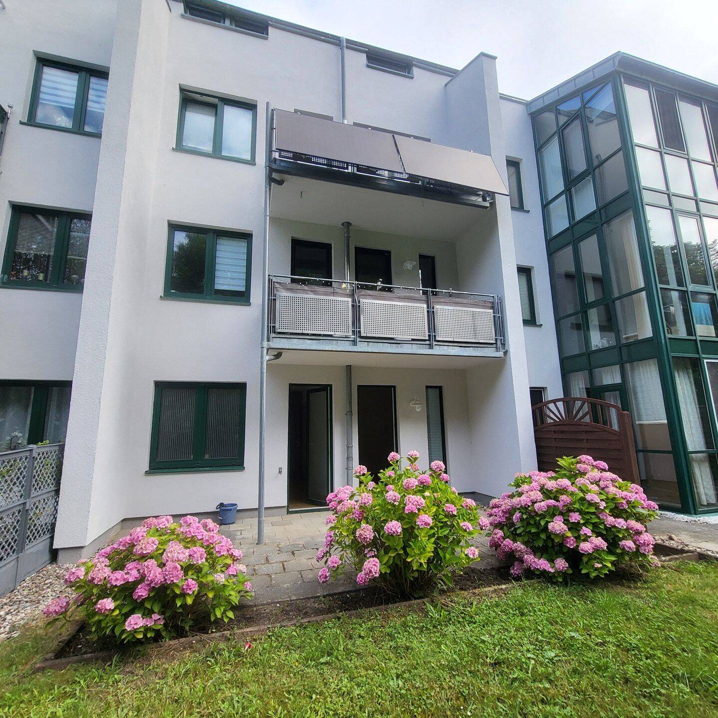 Schöne 2-Zimmer-Singlewohnung++ mit Terrasse++im Erdgeschoss, 19061 Schwerin
