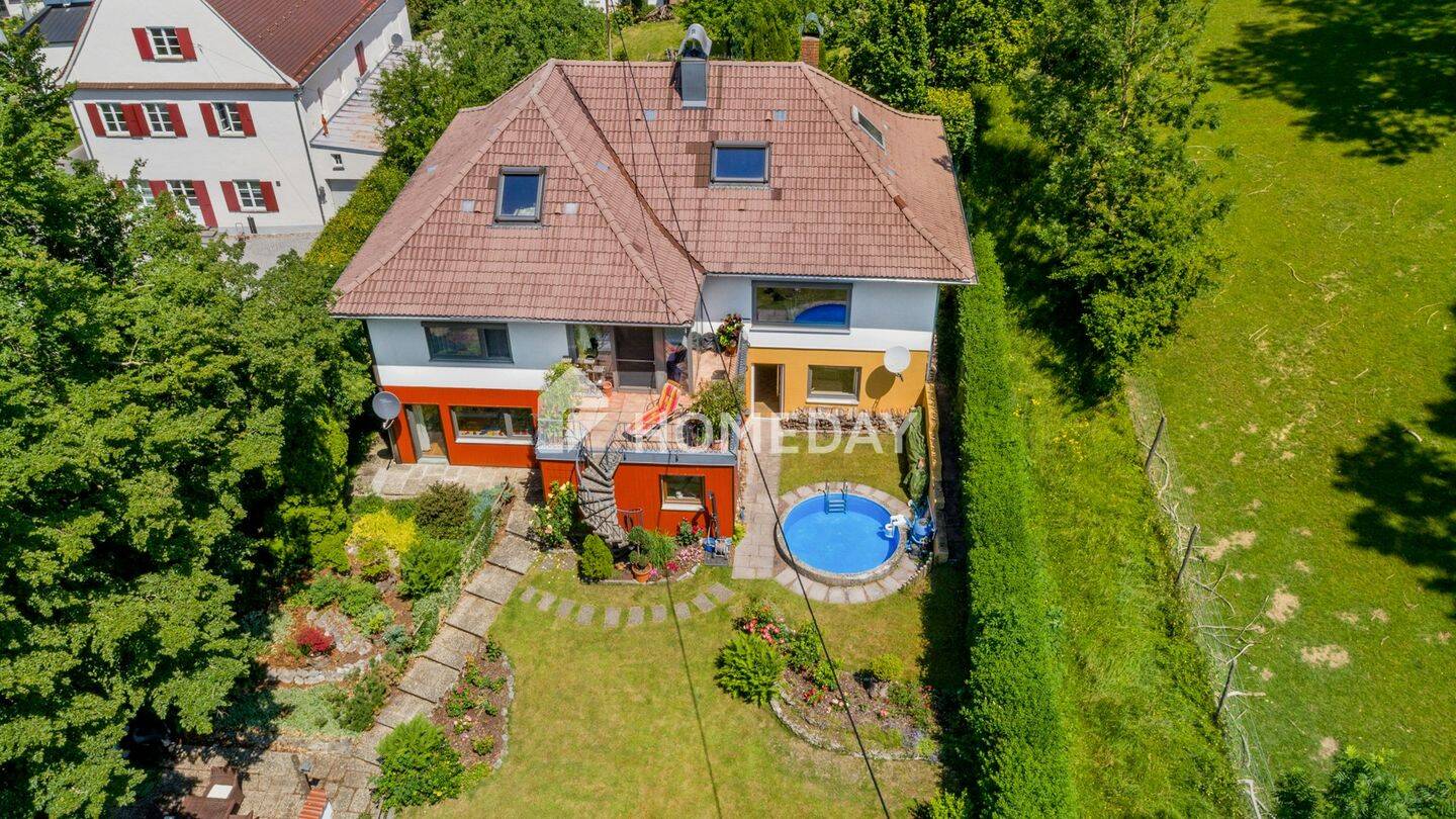 Großzügiges Einfamilienhaus mit Stil, Gartenidylle und durchdachter Raumaufteilung, 87758 Kronburg
