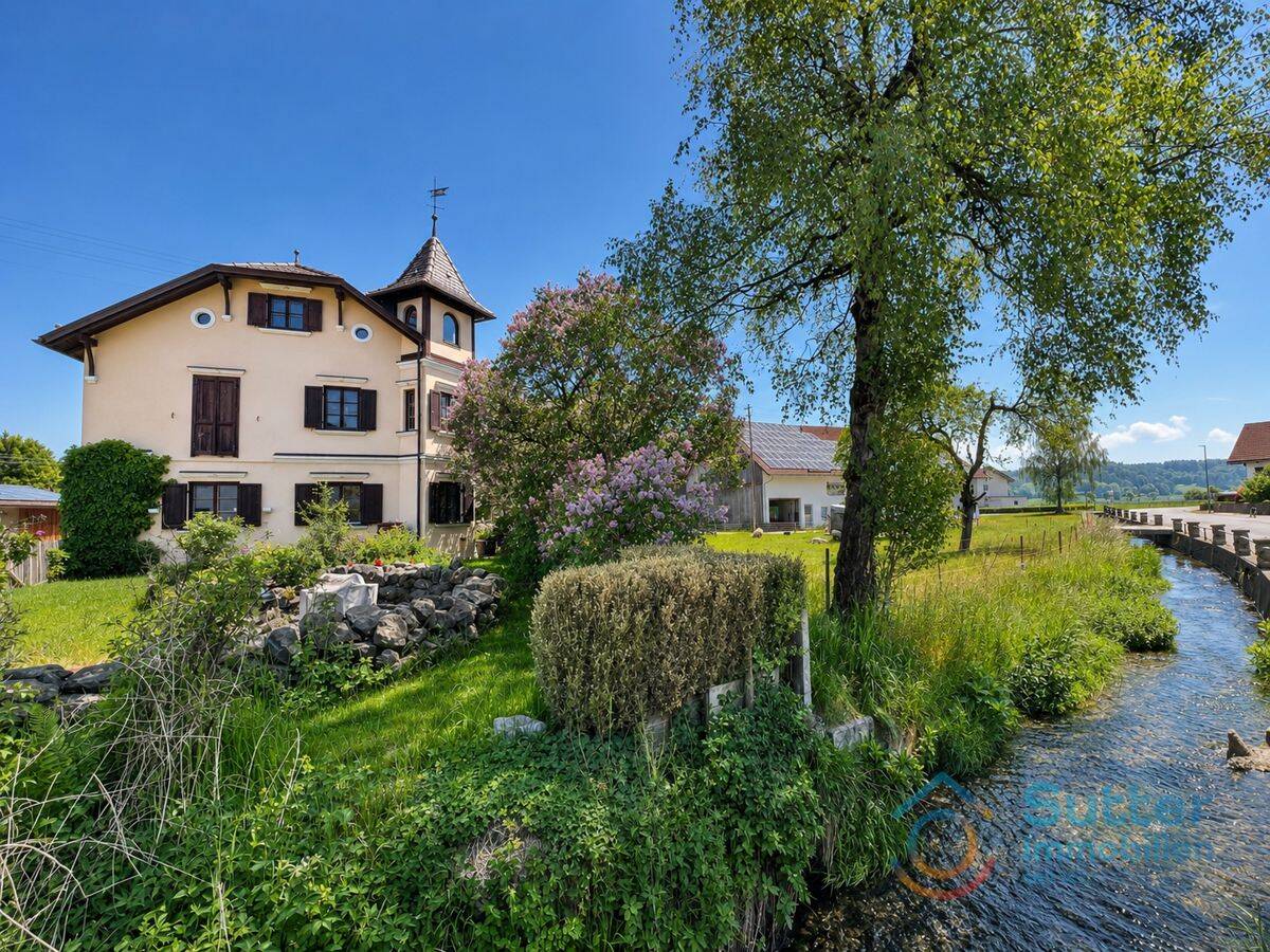 Einfamilienhaus mit Garage und Nebengebäude, 87653 Eggenthal