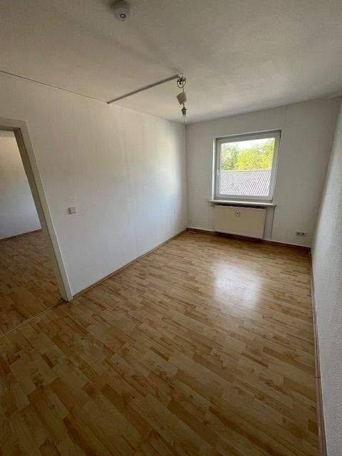 schöne 2-Raum Wohnung im EG – ruhige Wohnlage, 6132 Halle (Saale) (Ammendorf-Beesen Planena Radewell-Osendorf Silberhöhe)