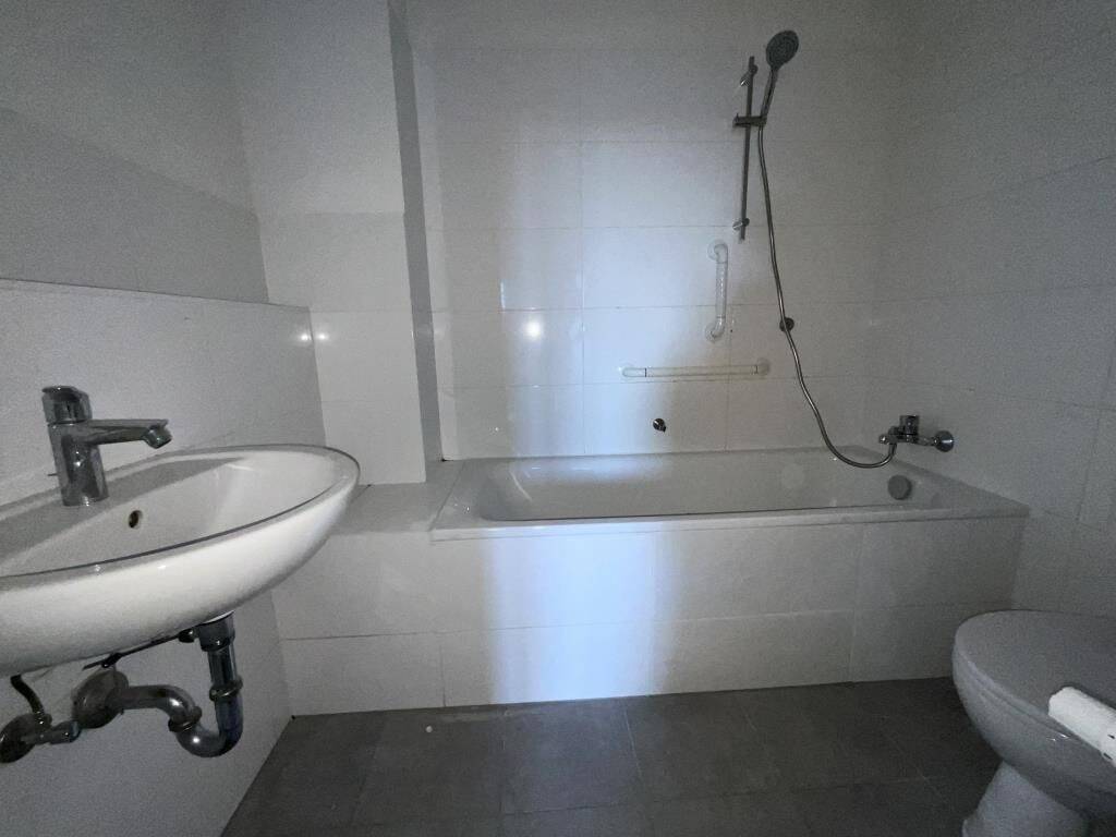Traumhafte 2-Zimmer-Wohnung in Velbert mit Wunderschönem Blick ins Grün, 42549 Velbert