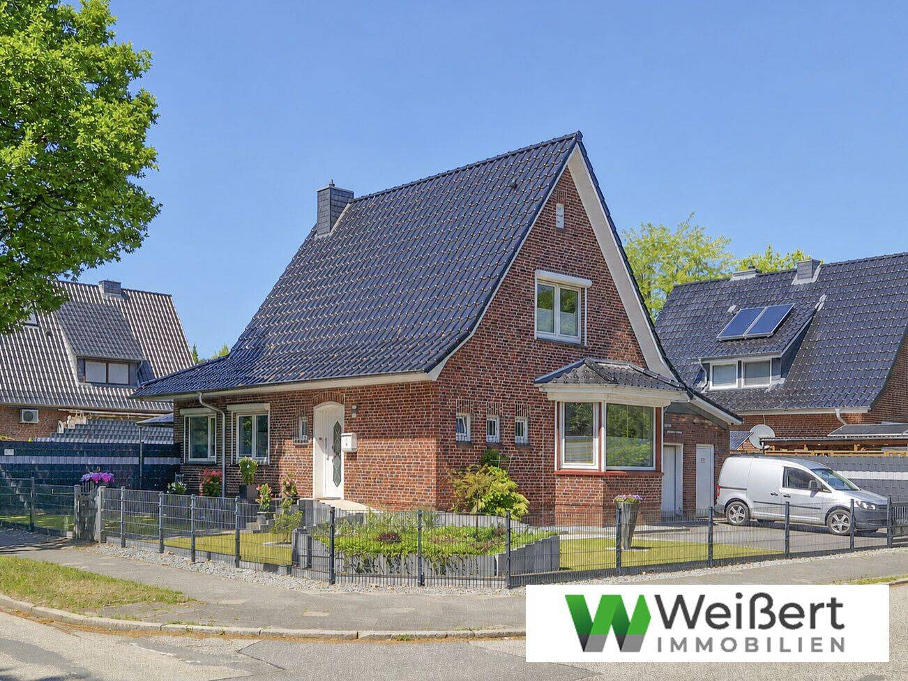 Familienfreundliches EFH im begehrten Dichterviertel von Itzehoe – umfassend modernisiert & provisionsfrei, 25524 Itzehoe