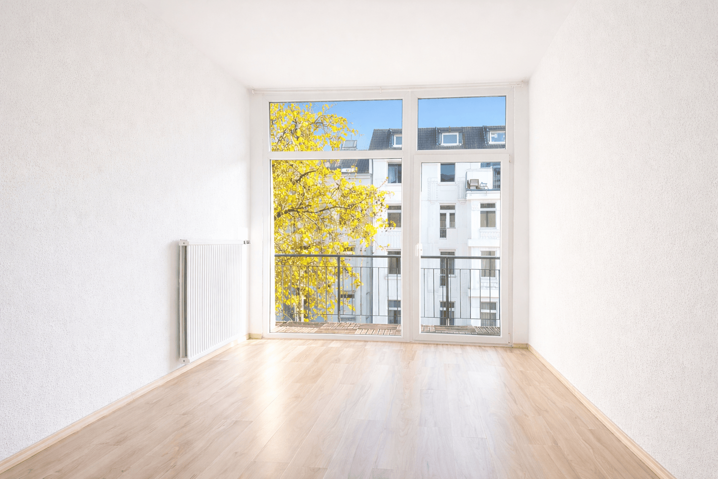 STADTNÄHE – Zwei Balkone, perfekte Aufteilung, gepflegt – diese Wohnung überzeugt sofort!, 40215 Düsseldorf (Friedrichstadt)
