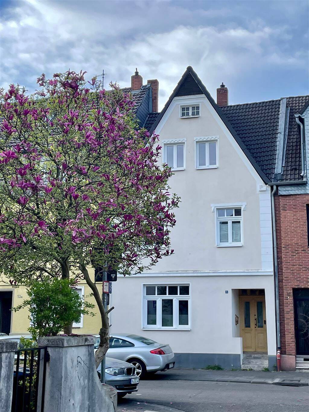 Charaktervolles Altbau-Familienhaus mit Dachterrasse, großem Garten und separatem Gartenhaus in Köln-Dellbrück, 51069 Köln (Mülheim Dellbrück Dünnwald Höhenhaus)