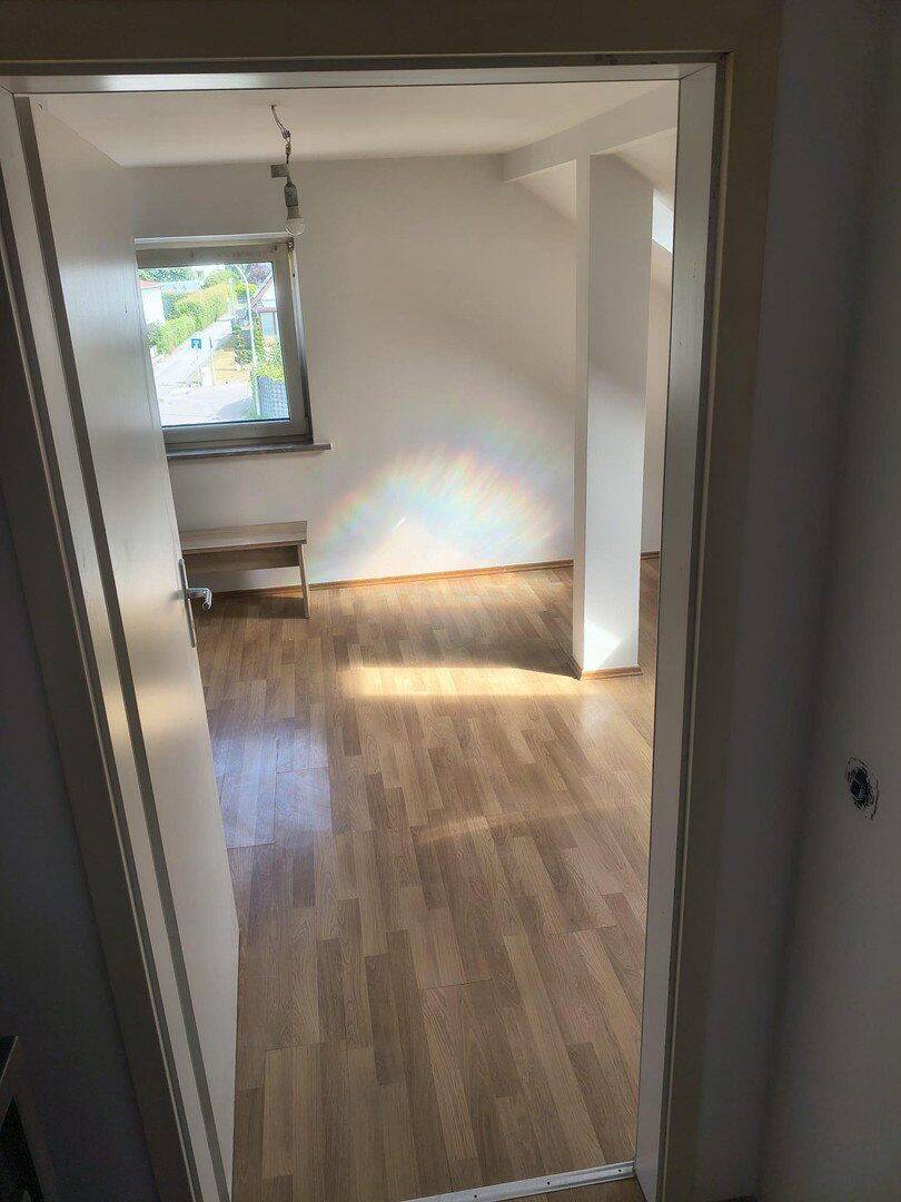 Helle 3 Zimmer Wohnung in 84085 Langquaid, 84085 Langquaid