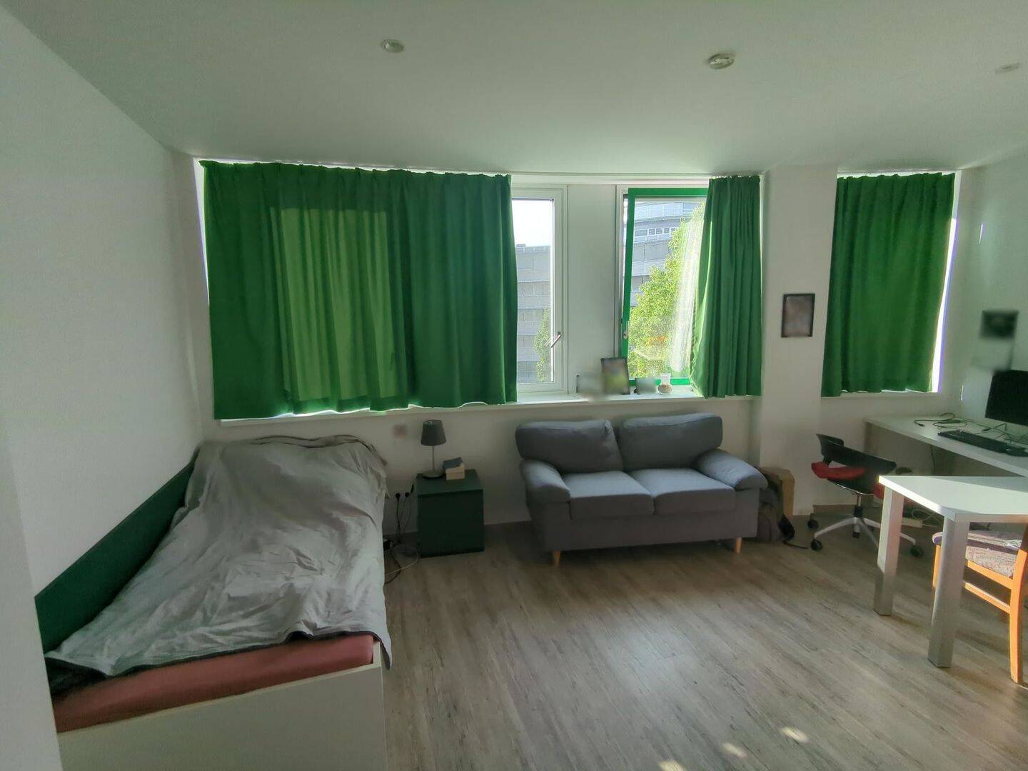 Möbiliertes 1 Zimmer Apatement nähe Campus Riedberg, 60439 Frankfurt am Main (Heddernheim Kalbach Niederursel Praunheim)