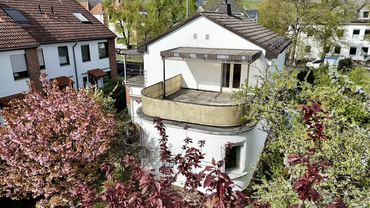 Familienglück in WI-Nordost – Modernisieren oder neu träumen in begehrter Lage, 65193 Wiesbaden (Sonnenberg Wiesbaden)